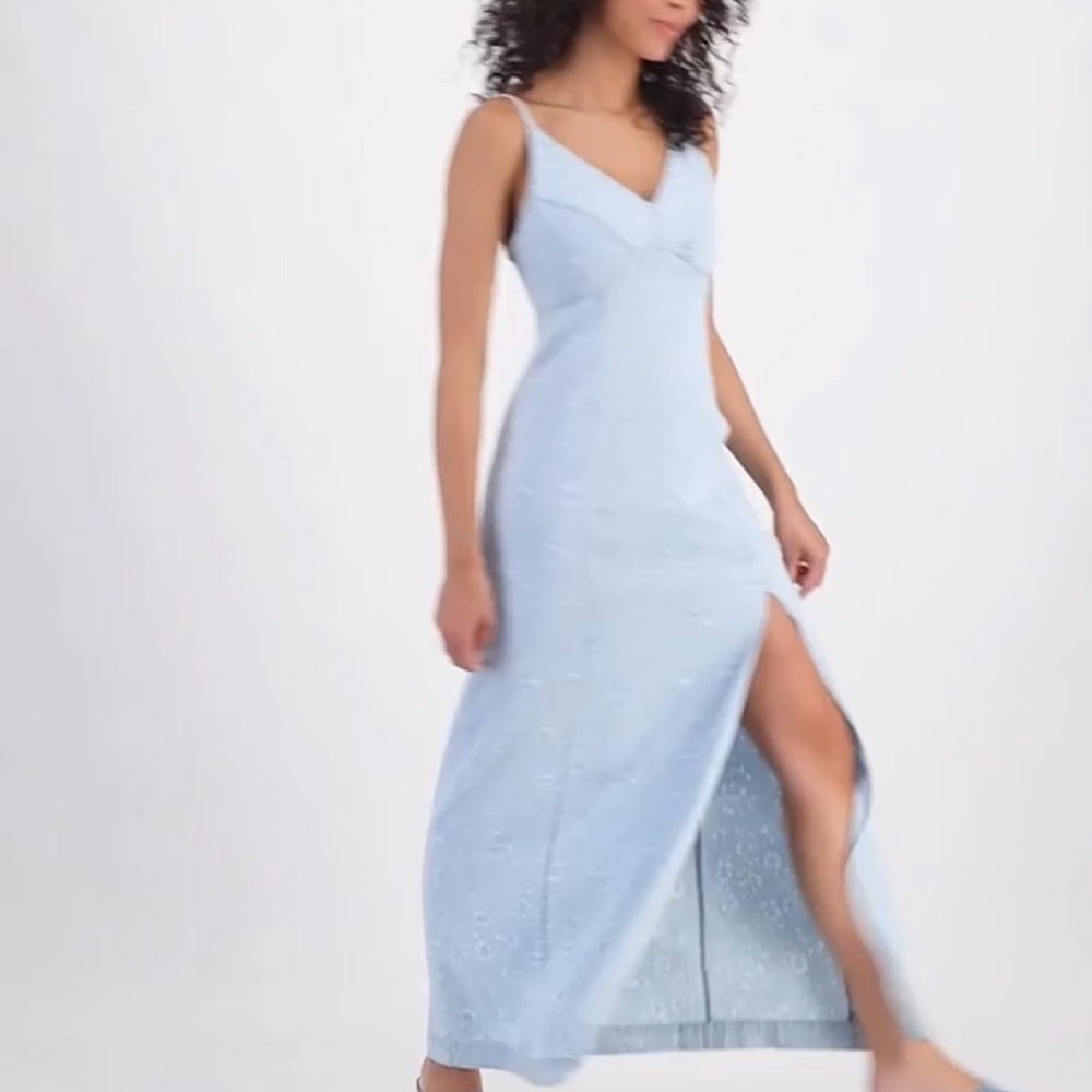GUESS Cruz Floral-Print Slit-Front V-Neck Denim Maxi Dress Large